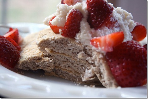 AlmondBuckwheatStrawberryPancake3