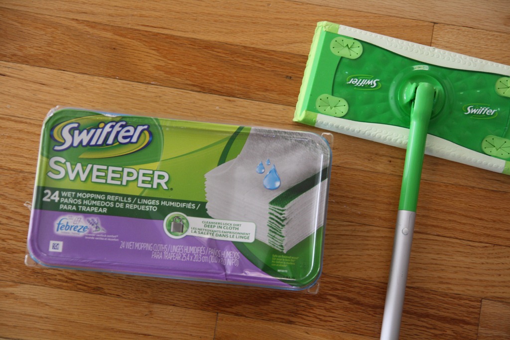 How to Make your Own (Natural) Swiffer WetJet Solution