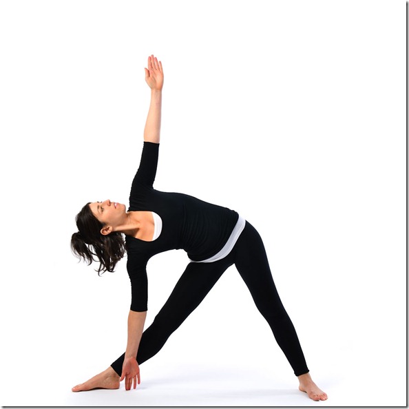 Triangle-pose-Trikonasana1